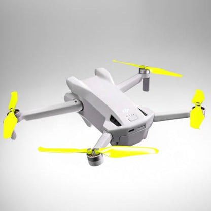 Master Airscrew Stealth Propellers for DJI Mini 3 & Lito 1/X1 - Electric, 4 propellers in Set - color: Electric