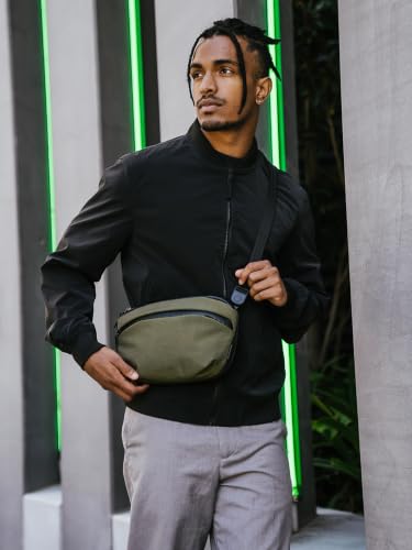 ALPAKA Flight Sling Pro 2.5L Sling Bag with Bottle Holder for Men - color: Green