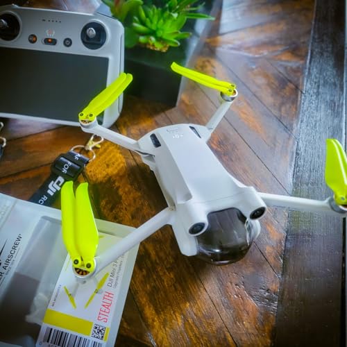 Master Airscrew Stealth Propellers for DJI Mini 3 Pro & Mini 4 Pro - Electric, 4 propellers in Set - color: Electric